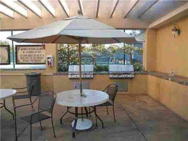 1BR CONDO UTC