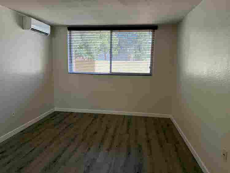 1BR CONDO UTC