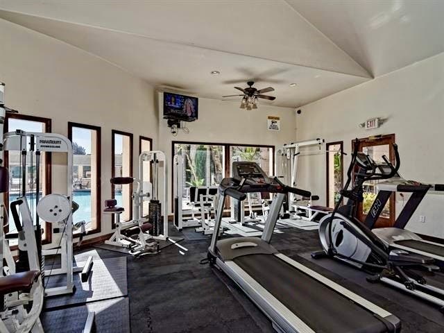 1BR CONDO UTC