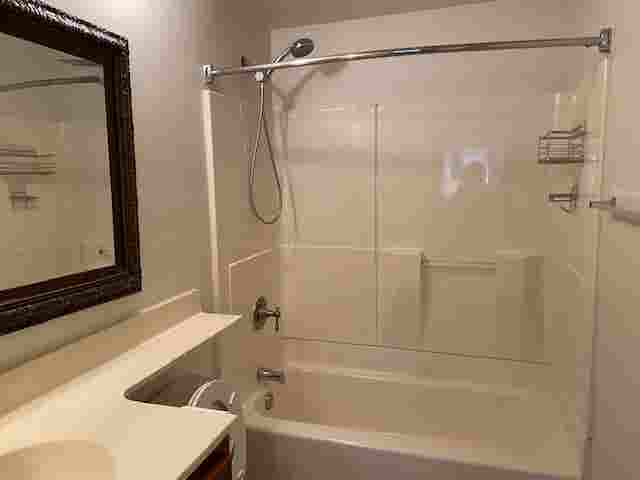 1BR CONDO UTC