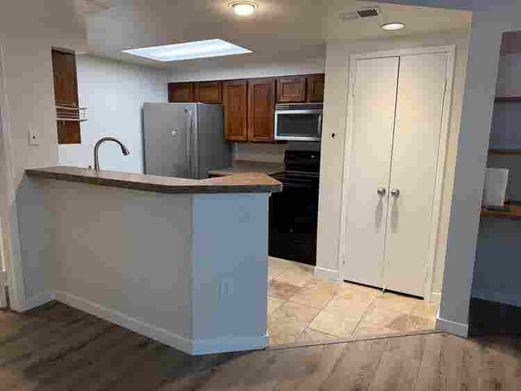 1BR CONDO UTC