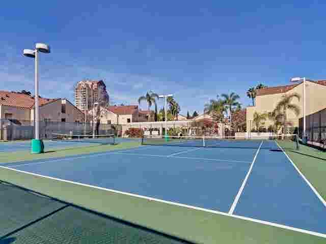 1BR CONDO UTC