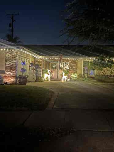 Nice home in great neighborhood