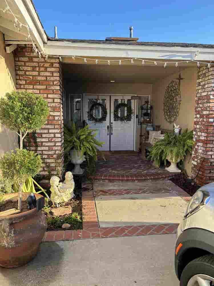 Nice home in great neighborhood