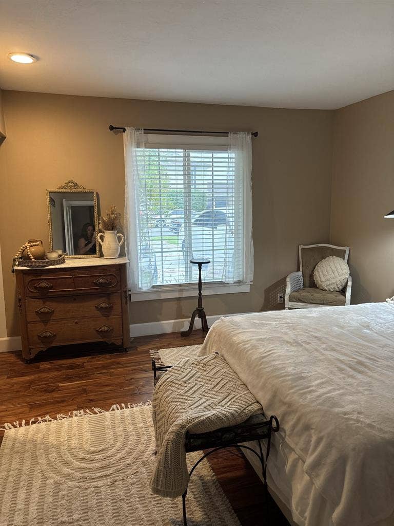 Nice home in great neighborhood