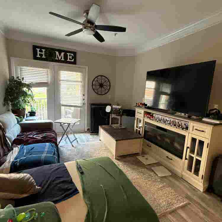 Modern Condo in Brookhaven