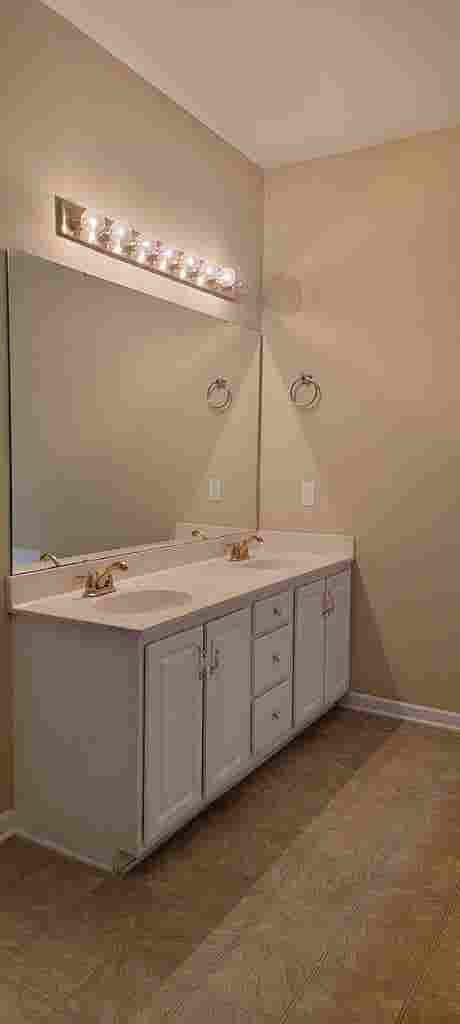 Unfurnished private bedroom