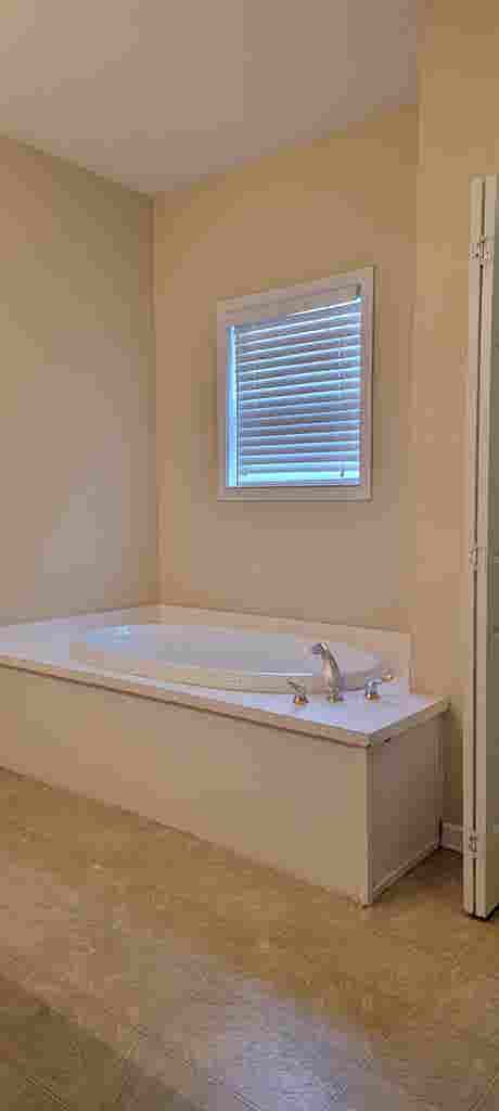 Unfurnished private bedroom