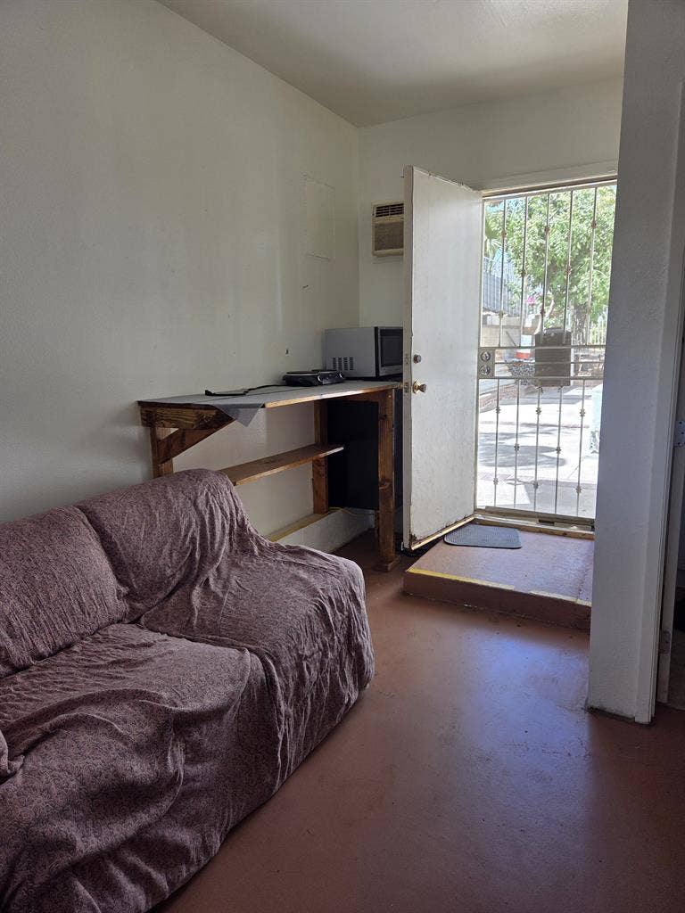 Quiet and clean home