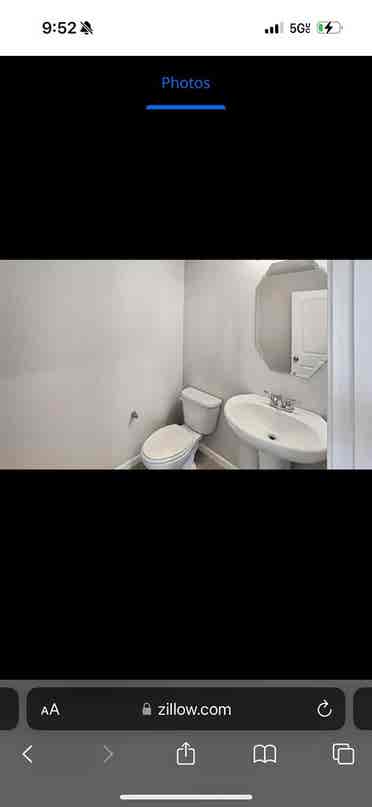 Roommates Needed!