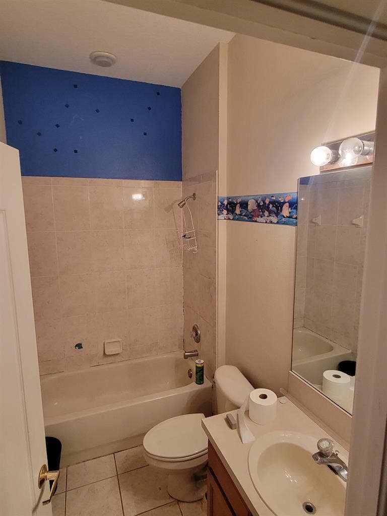 NEW:1 Room, Pool, Gated Community
