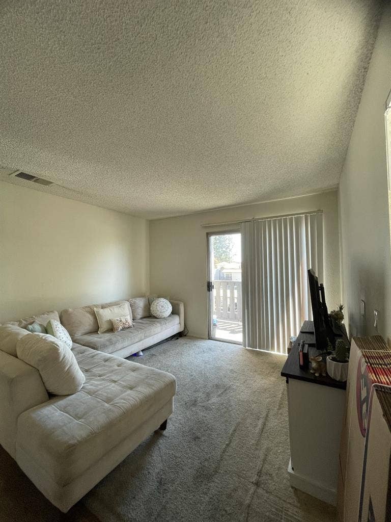 Room for Rent Near CSUSM
Oct 1st