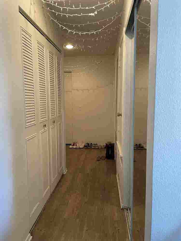 Room for Rent Near CSUSM 
Oct 1st