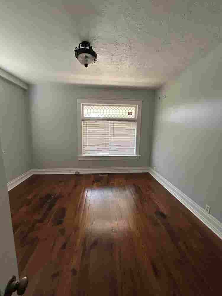 Looking for roommate ASAP