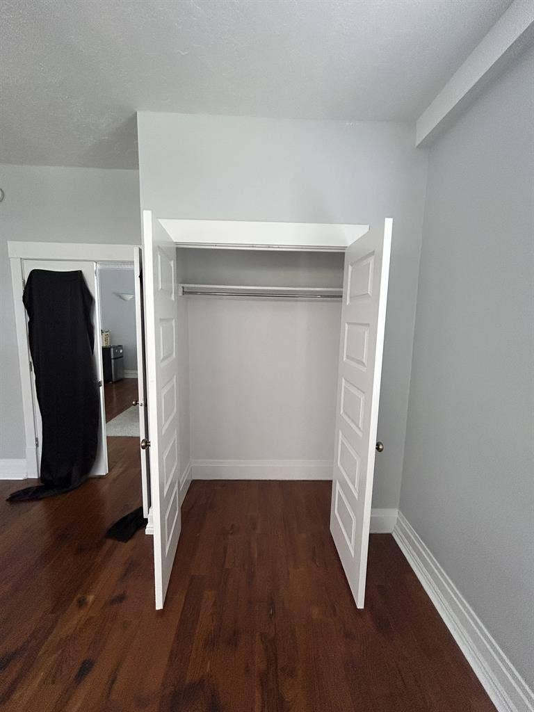 Looking for roommate ASAP