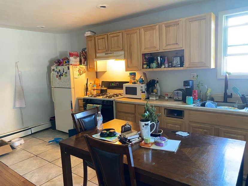 Private Bedroom, Shared Bathroom