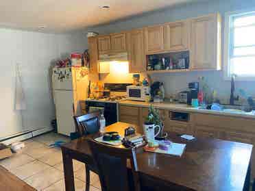 Private Bedroom, Shared Bathroom
