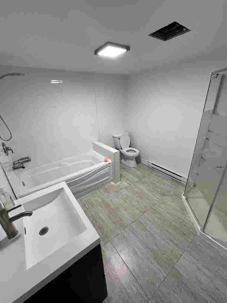 ROOMMIE ARRANGEMENT - COLOCATION