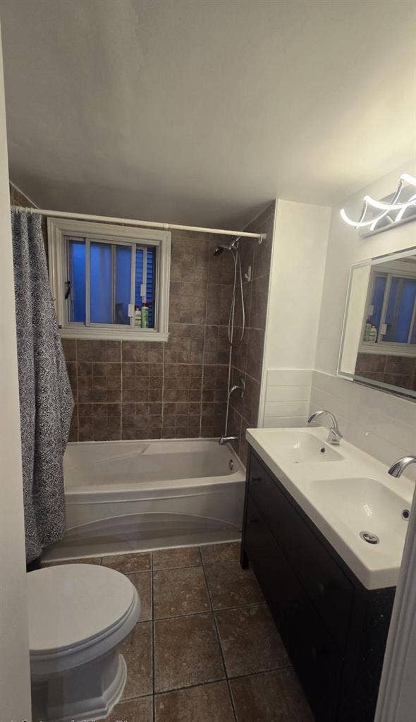 ROOMMIE ARRANGEMENT - COLOCATION