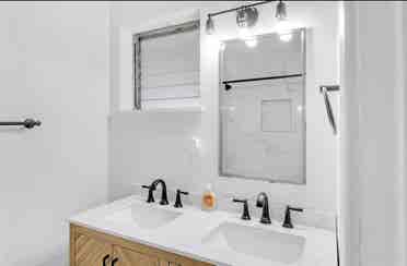 Affordable All-Bills Included Room