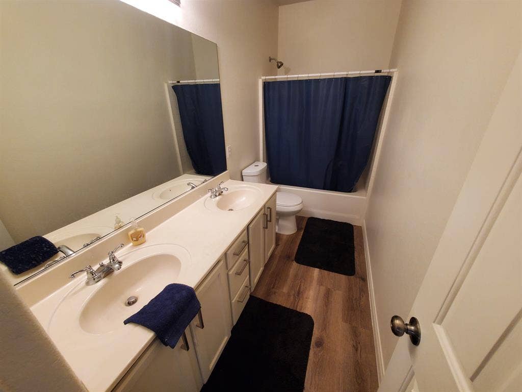 Fully-furnished Room for Rent