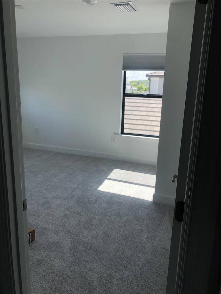 Private Room and bath for rent