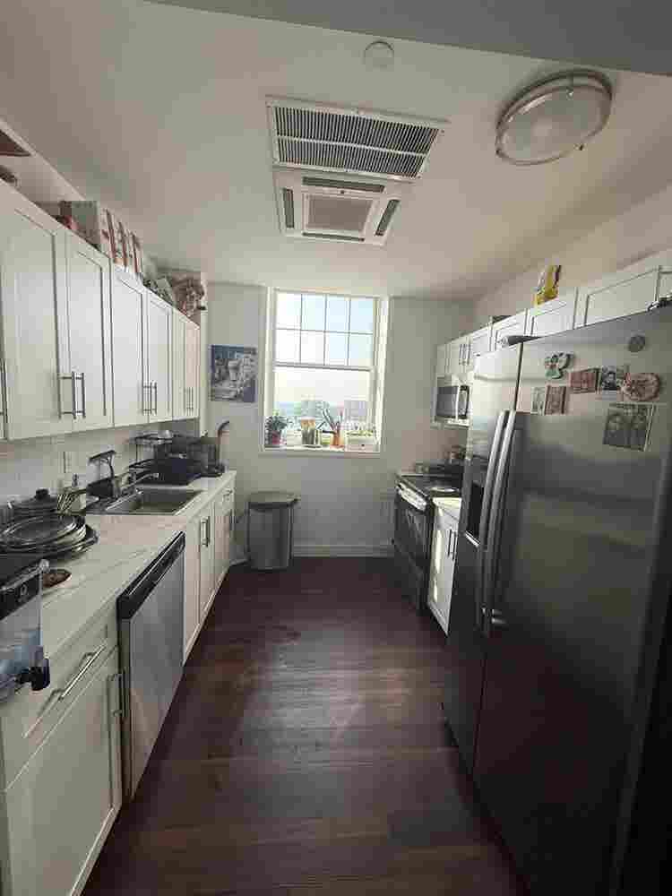 1 spacious room available