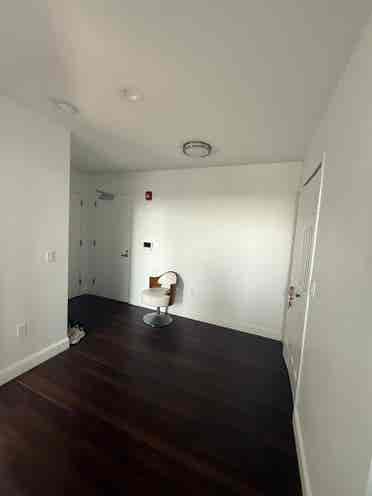 1 spacious room available