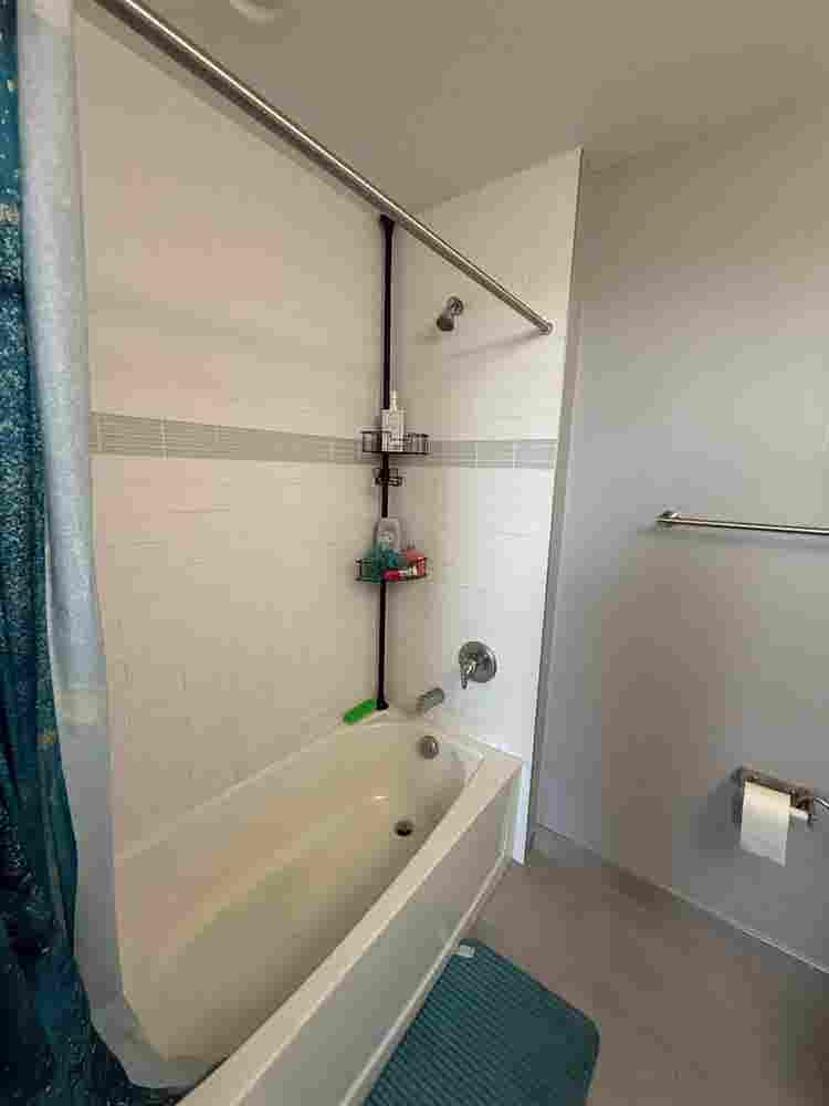 1 spacious room available
