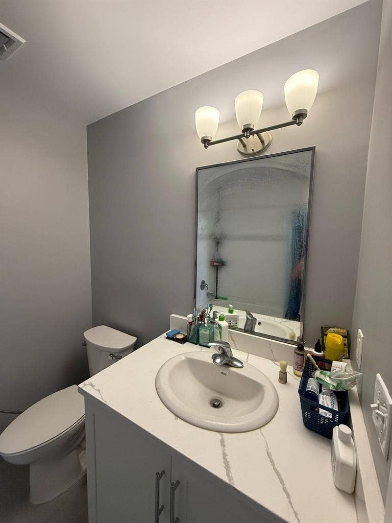 1 spacious room available