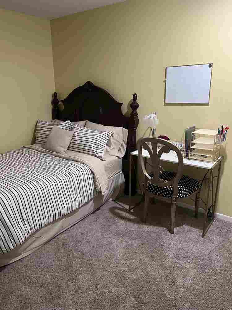 COZY ROOM FOR RENT