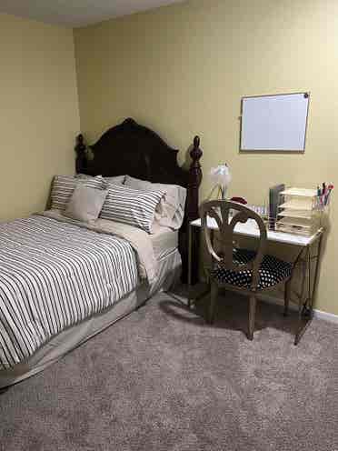 COZY ROOM FOR RENT