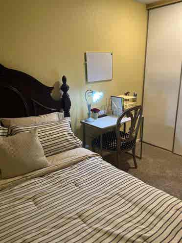COZY ROOM FOR RENT