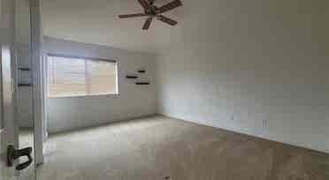 Room for rent beautiful townhouse