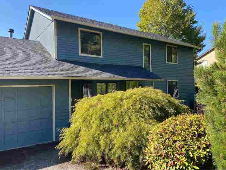 $
5 room open starting Sept !