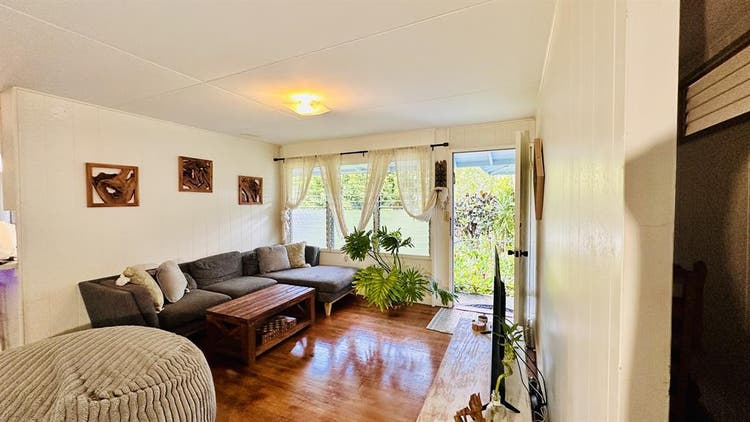 1 month sublet . $