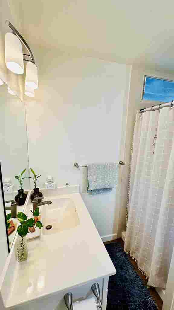 1 month sublet . $