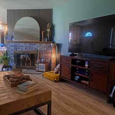 ROOM FOR RENT IN HUMBLE HOME