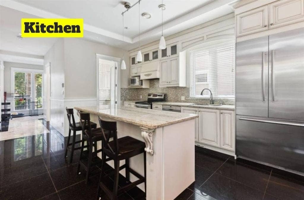 Furnished Room in Kerrisdale