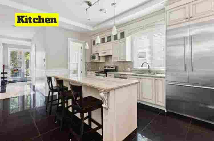 Furnished Room in Kerrisdale
