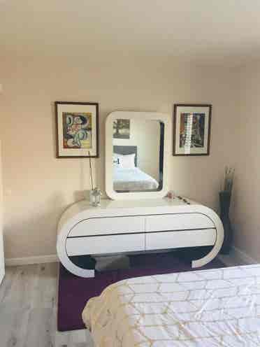 Clean, Cozy & Comfortable Bedroomm