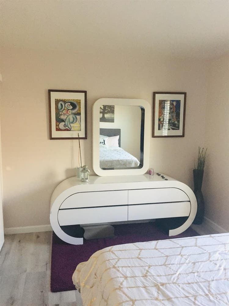 Clean, Cozy & Comfortable Bedroom