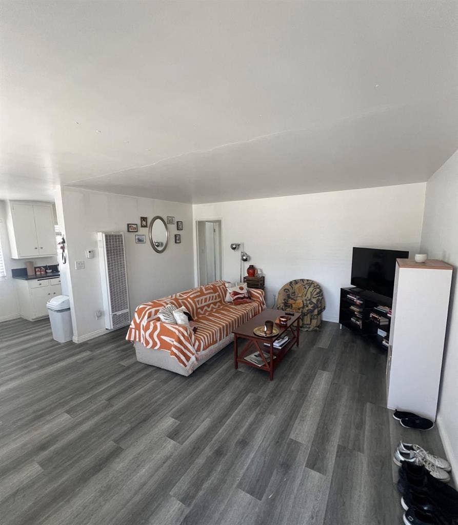 2 bedroom, One Bath