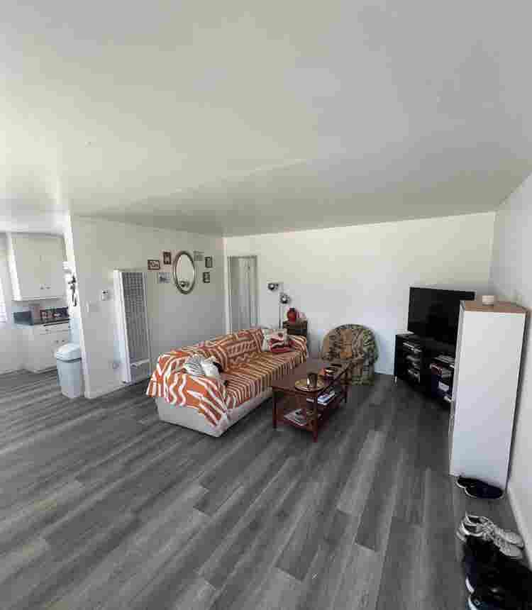 2 bedroom, One Bath