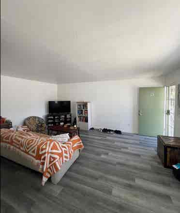 2 bedroom, One Bath