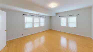1 BR in Oakland