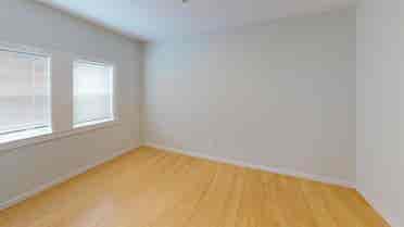 1 BR in Oakland