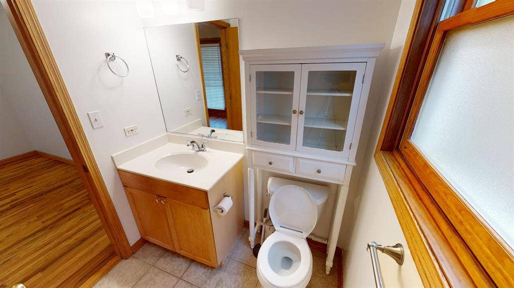 1 BR in Chicago