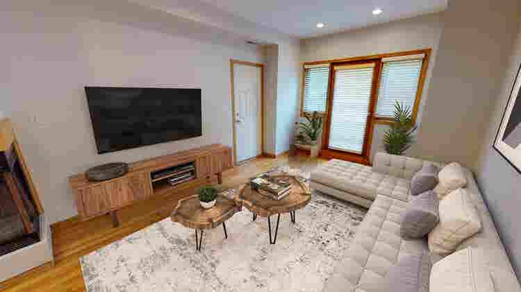 1 BR in Chicago