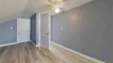 6 BR in Indianapolis
